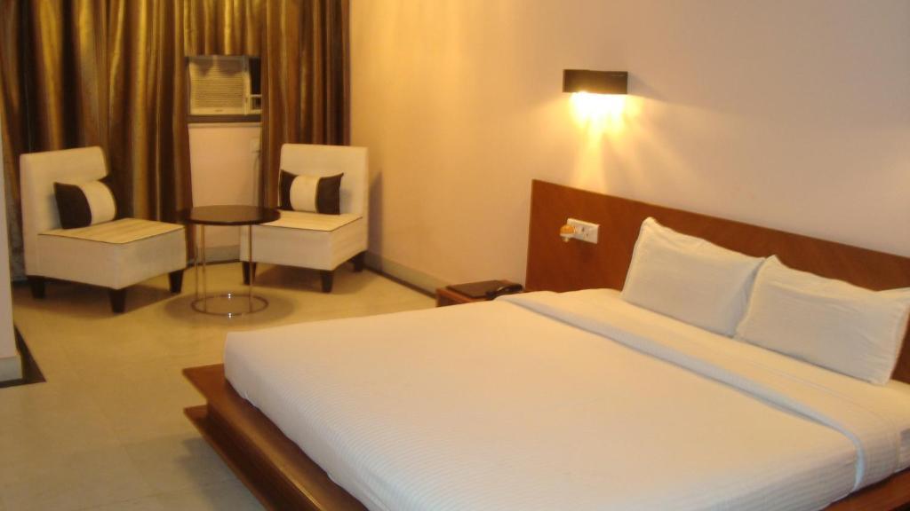 Chanson Grand Westend Delhi  Esterno foto