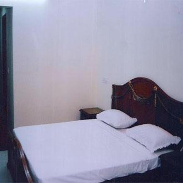 Chanson Grand Westend Delhi  Camera foto
