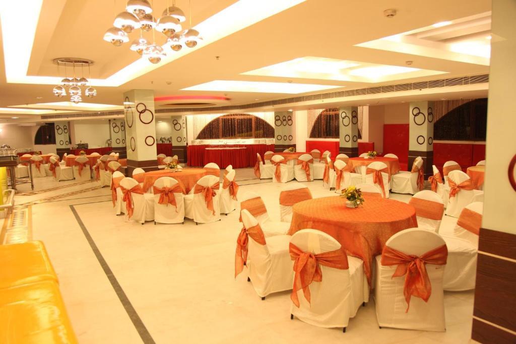Chanson Grand Westend Delhi  Esterno foto
