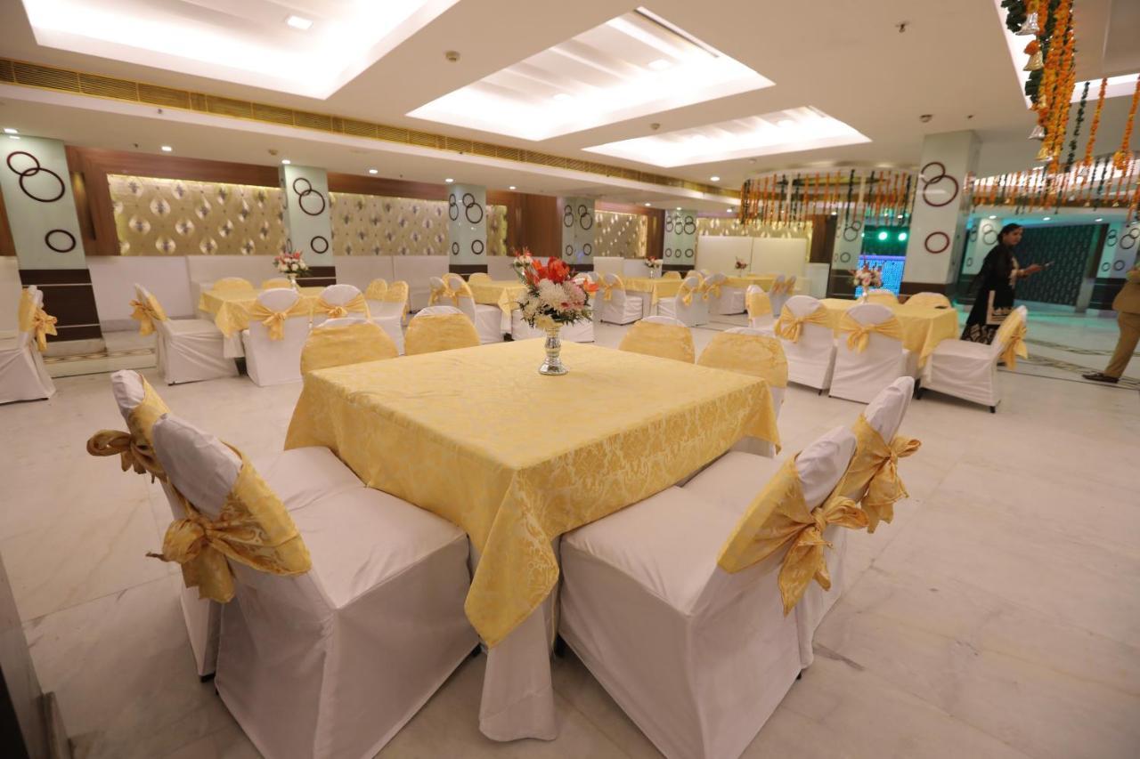 Chanson Grand Westend Delhi  Esterno foto