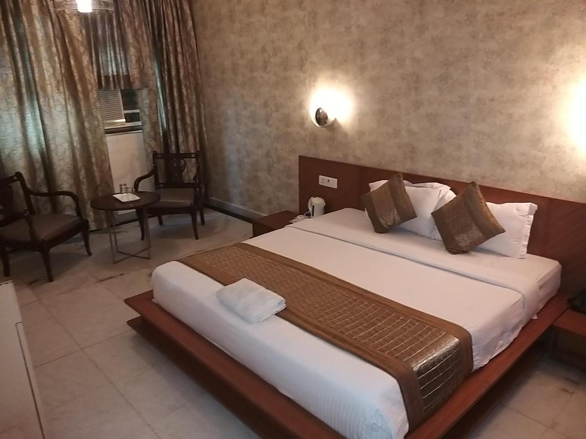 Chanson Grand Westend Delhi  Esterno foto